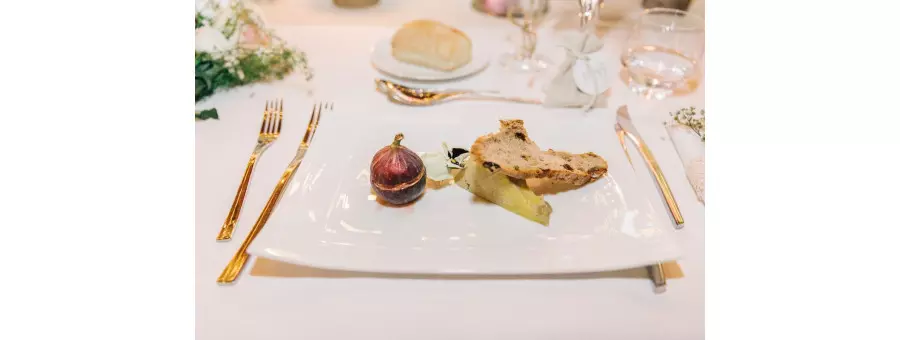 Verre en plastique argenté, verre à vin pour une réceptuion, un mariage,  buffet, traiteur.